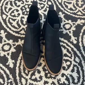 Womens Tom’s Dakota Black Water Resistance Leather Boots